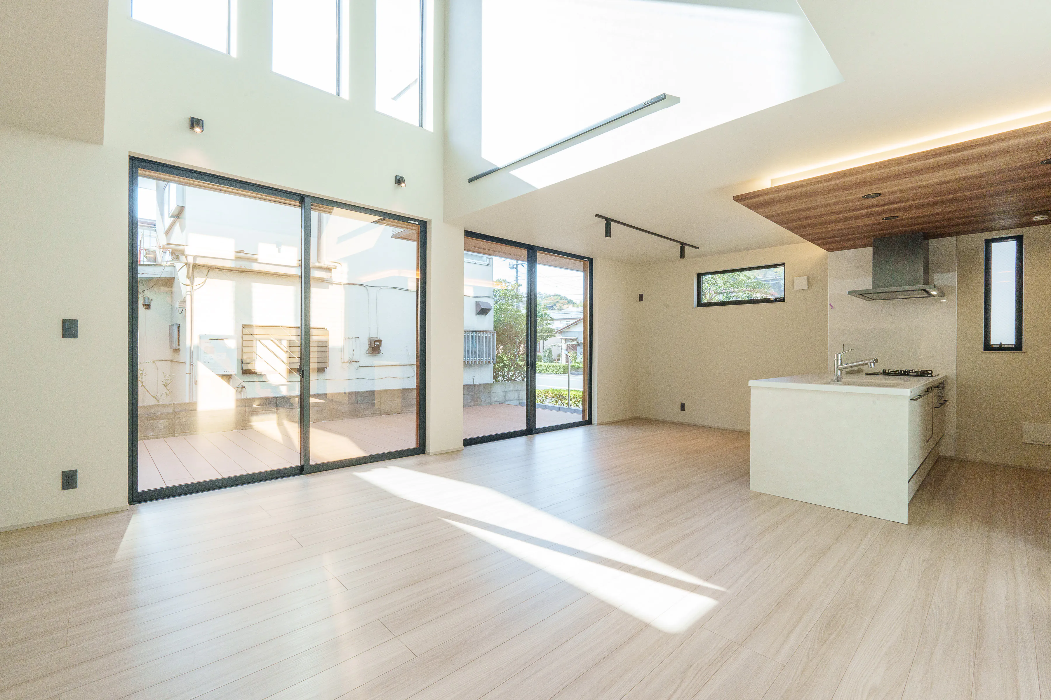 LIVENT  ～  新吉田東  ～