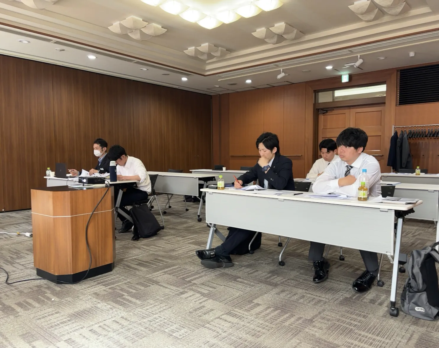 横浜のリフォーム会社が学ぶ現地調査の重要性｜システムバス・キッチン研修